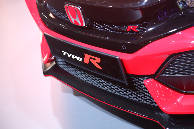 Illustration for article titled The 2018 Honda Civic Type R Is Ridiculous In All The Right Ways